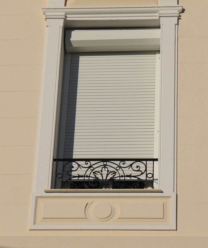 Volet roulant rénovation (fourni avec coffre)