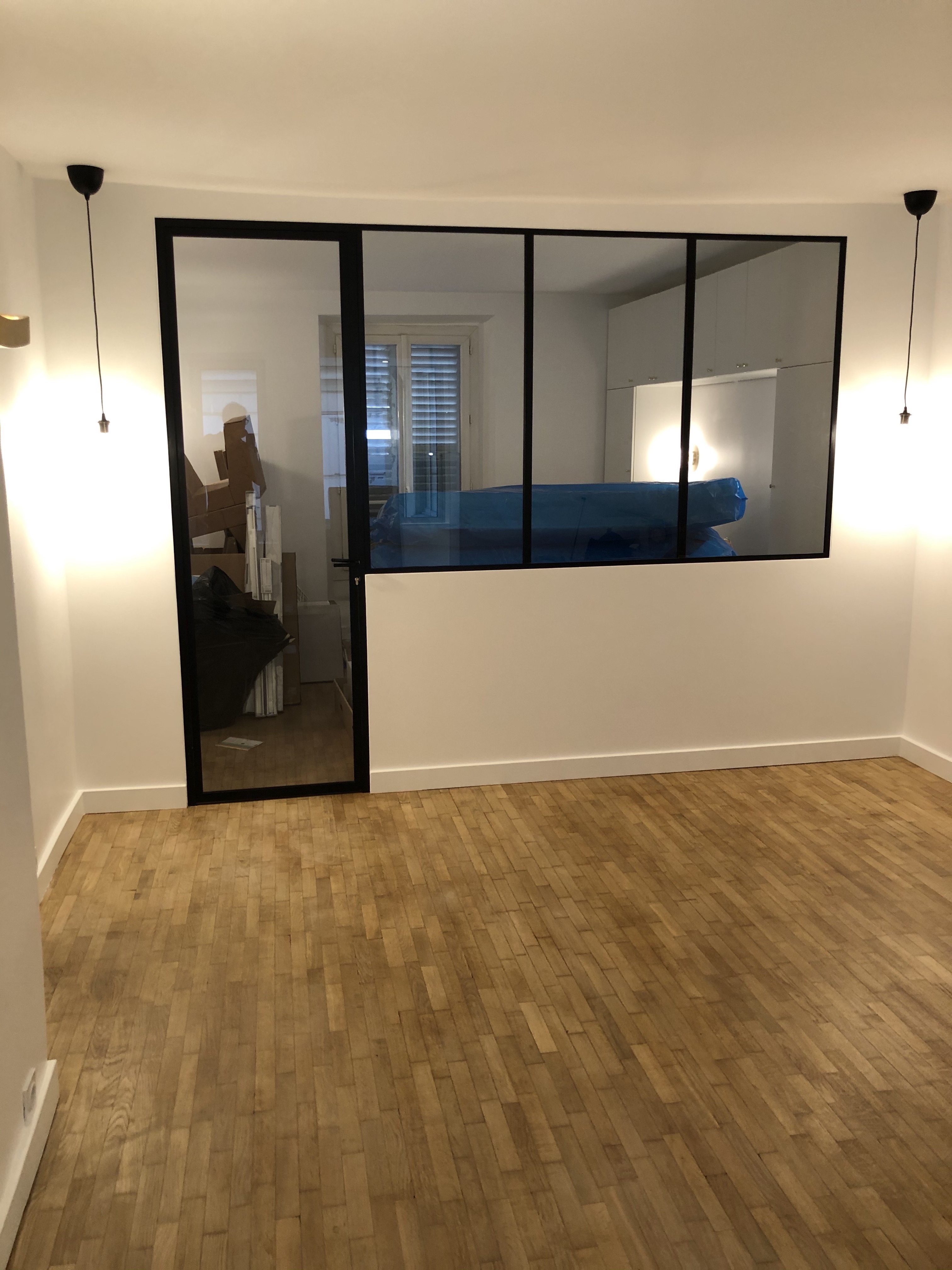 Salon séparé pour créer une chambre